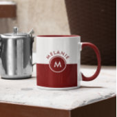 Zwart-wit en kastanjebruin split-screen monogram mok
