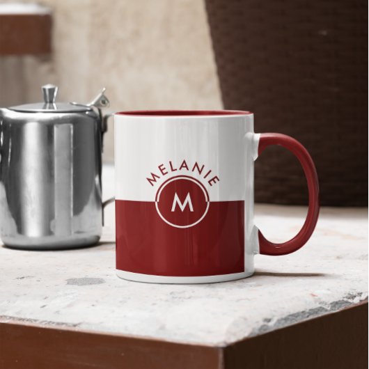 Zwart-wit en kastanjebruin split-screen monogram mok