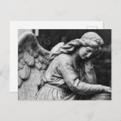 Zwart-wit engelenbeeld op een begraafplaats briefkaart (Voorkant / Achterkant)