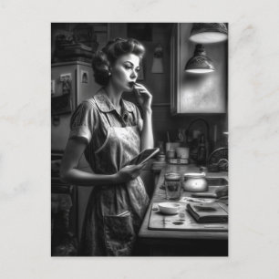 Zwart-wit Film Noir Vrouw in Keuken Briefkaart