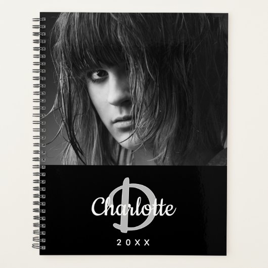 Zwart-wit foto monogram 2026 planner (Voorkant)