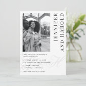 Zwart Wit Foto Monogram QR Code Bruiloft Kaart (Staand voorkant)