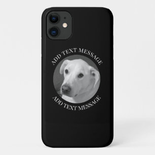Zwart-wit foto van een mooie zielige hond iPhone 11 hoesje
