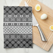 Zwart-wit gestreepte patchwork met kant theedoek (Quarter Fold)