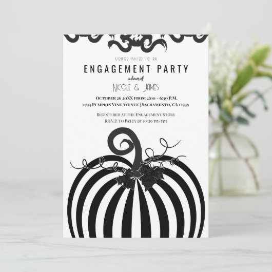 Zwart Wit Gestreepte Pompoen Herfst Verlovingsfees Kaart (Staand voorkant)