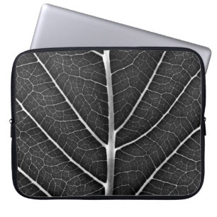 Zwart-Wit Glanzend Blad Close-Up Laptop Sleeve