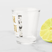 Zwart & Wit Goud Script Bruiloft Save the Date Shot Glas (Rechts)