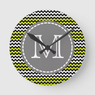Zwart wit groen Chevron Zigzag Monogram Ronde Klok