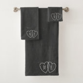 Zwart-wit hart Monogram Badhanddoek Set Bad Handdoek (Insitu)