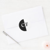 Zwart-wit helften aangepaste initialen ronde sticker (Envelop)