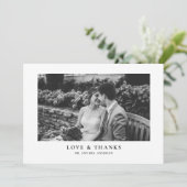 Zwart-wit klassieke typografie bruiloft bedankkaart (Staand voorkant)
