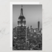 Zwart-wit luchtbeeld van New York City 's nachts Briefpapier (Voorkant / Achterkant)
