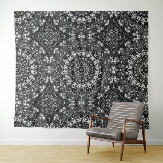 Zwart-wit mandala geometrisch ontwerp wandkleed (In Situ (horizontaal))