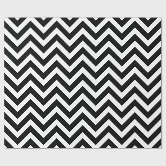 Zwart-wit Medium Size Chevron Stripes Cadeaupapier (Vlak)