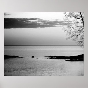 Zwart-wit meer horizon op dag 16x20 poster