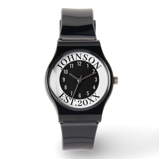 Zwart & Wit Minimaal Gepersonaliseerde Familienaam Horloge (Voorkant)