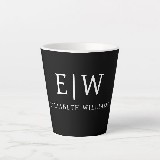 Zwart-wit Minimalistisch Modern Monogram Latte Mok (Voorkant)