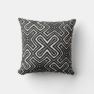 Zwart-wit minimalistisch patroon kussen