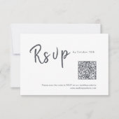 Zwart-wit minimalistisch script bruiloft QR-code RSVP Kaartje (Voorkant)