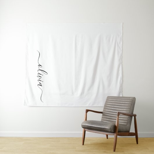 Zwart wit modern script meisjesmonogram naam wandkleed (In Situ (horizontaal))
