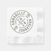 Zwart Wit Moderne Bruiloft Badge Namen en Datum Servet (Voorkant)