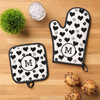 Zwart-wit monogram harten bloemen patroon ovenwant & pannenlap set