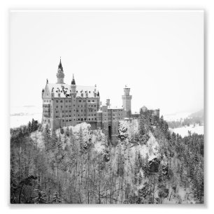 Zwart-wit Neuschwanstein Castle in de winter Foto Afdruk