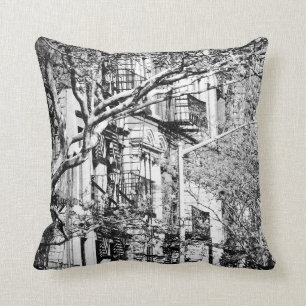 Zwart-wit NYC Brownstone kussen