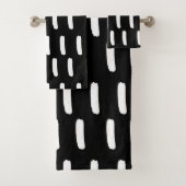 Zwart-wit penseelstreken kussen bad handdoek (Insitu)
