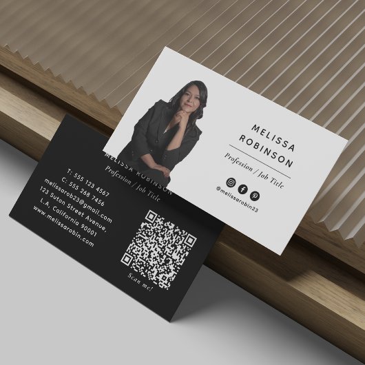 Zwart-Wit Professioneel Foto QR Code Visitekaartje