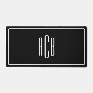 Zwart-wit rand drieletterige blauwe monogram bureaumat