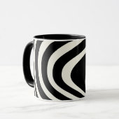 Zwart-wit retro stijl golven mok (Voorkant links)