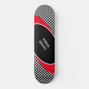 Zwart-wit schaakpatroon & golvende lijnen skateboard