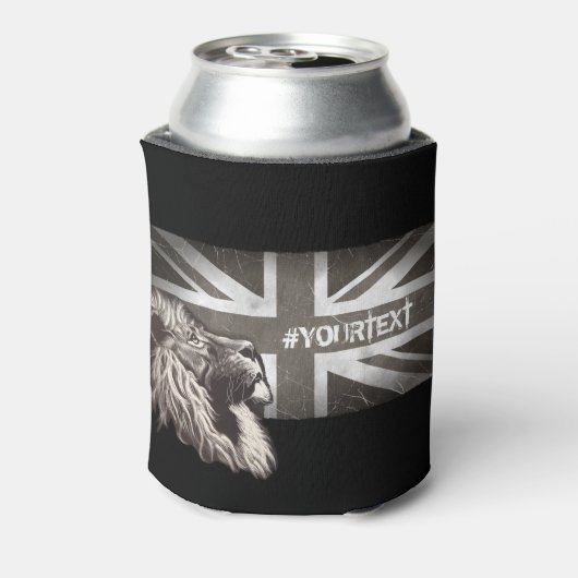 Zwart-wit Trotse Leeuw Union Jack Custom Text Blikjeskoeler (Blikje Achterkant)