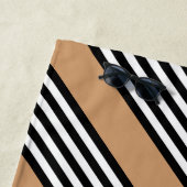 Zwart-wit vijf strips met ttan strandlaken (In situ)