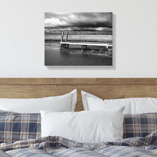 Zwart-wit Vist dok Storm Canvas afdrukken (Insitu (Slaapkamer))