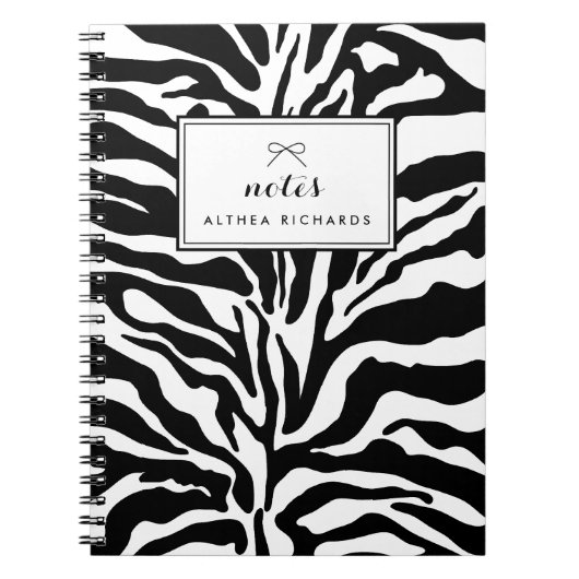 Zwart-wit Zebra Print Gepersonaliseerd Notitieboek (Voorkant)