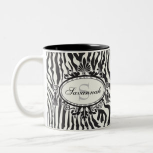 Zwart-wit Zebrapatroon Aangepaste naam & monogram Tweekleurige Koffiemok