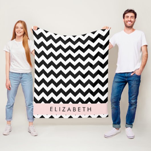 Zwart-wit Zigzag, Chevron Pattern, Jouw naam Fleece Deken (In situ)