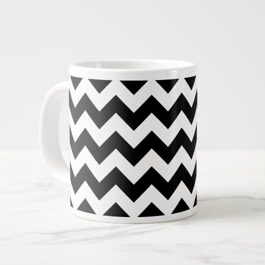 Zwart-wit zigzag patroon, Chevron Pattern Extra Grote Beker (Voorkant links)