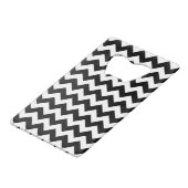 Zwart-wit zigzag patroon, Chevron Pattern Kredietkaart Flessenopener (Voorkant Gekanteld)