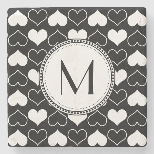 Zwart-witte harten patroon stenen onderzetter (Voorkant)