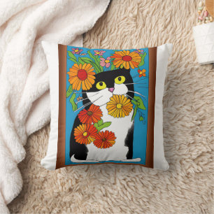 Zwart-witte kat met gele bloemen kussen