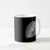 Zwart-witte Nautilus Schelp Koffiemok (Voorkant rechts)