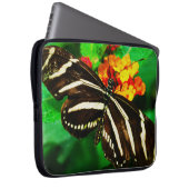 Zwart witte streep zebra longwing vlinder foto laptop sleeve (Voorkant Rechts)