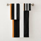 Zwart-witte verticale strepen oranje accenten bad handdoek (Insitu)