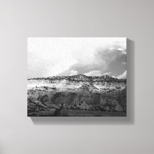 Zwart-witte wolken die over New Mexico bewegen 8x1 Canvas Afdruk