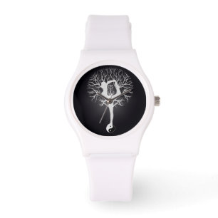 Zwart-witte yogoboom met vrouw en yin yang. horloge