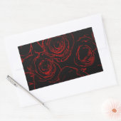 Zwarte achtergrond rode rozen rechthoekige sticker (Envelop)