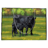 Zwarte Angus-Koe en Cute Calf in zomerperiode Groot Cadeauzakje (Achterkant)